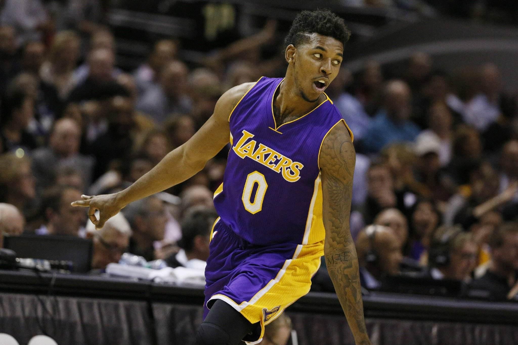 持续对抗为 持续对抗为